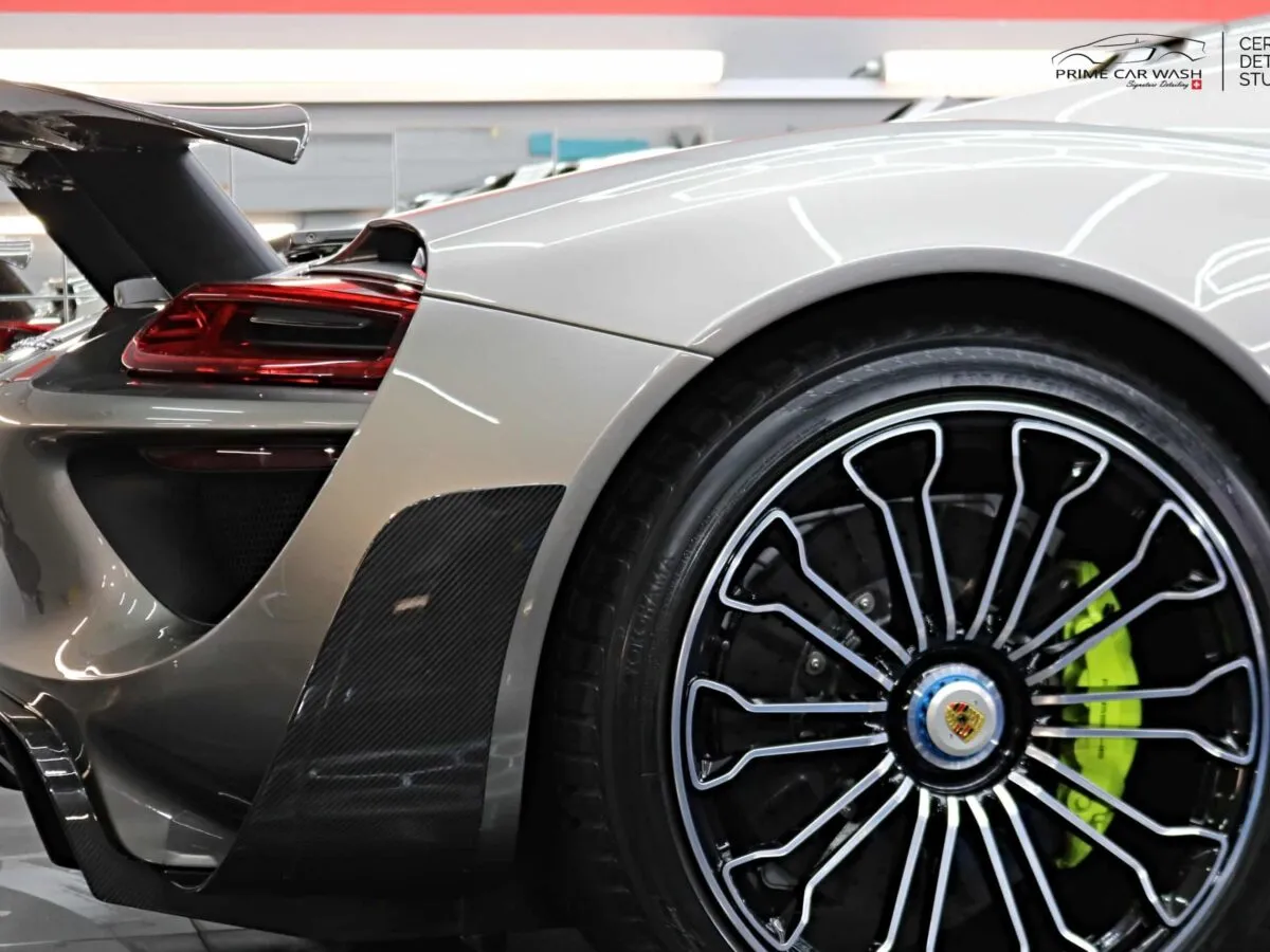 Porsche 918 Spyder Weissach