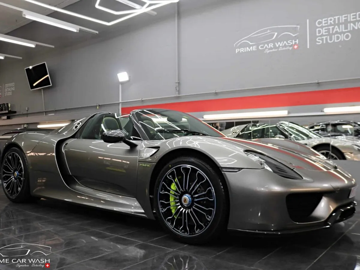 Porsche 918 Spyder Weissach