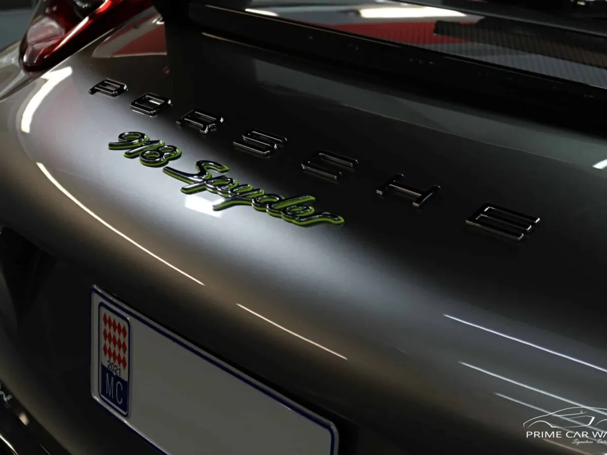 Porsche 918 Spyder Weissach