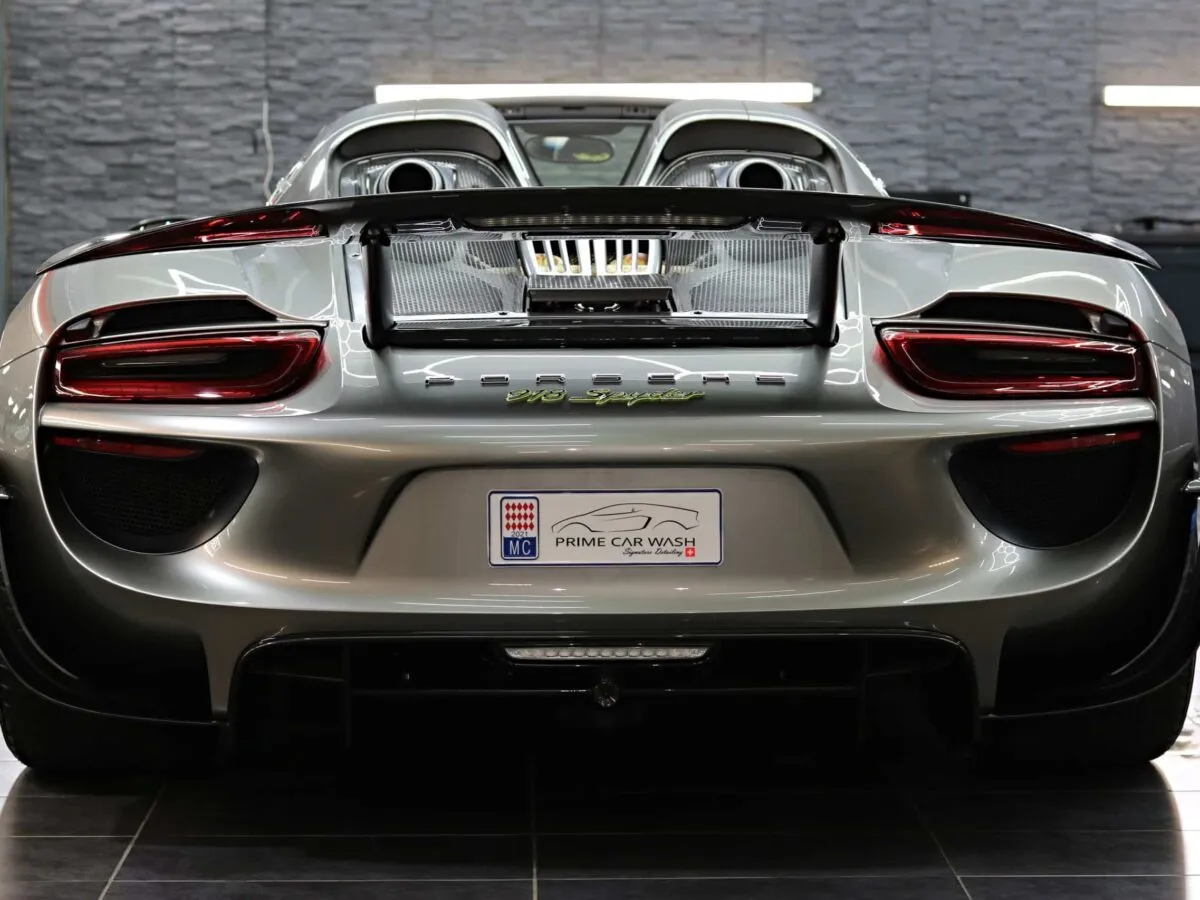 Porsche 918 Spyder Weissach