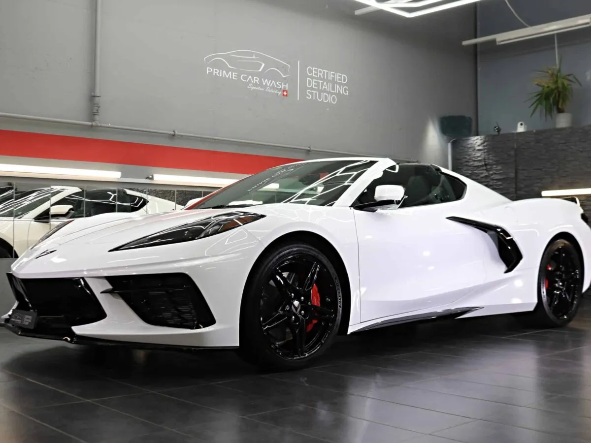 Corvette C8