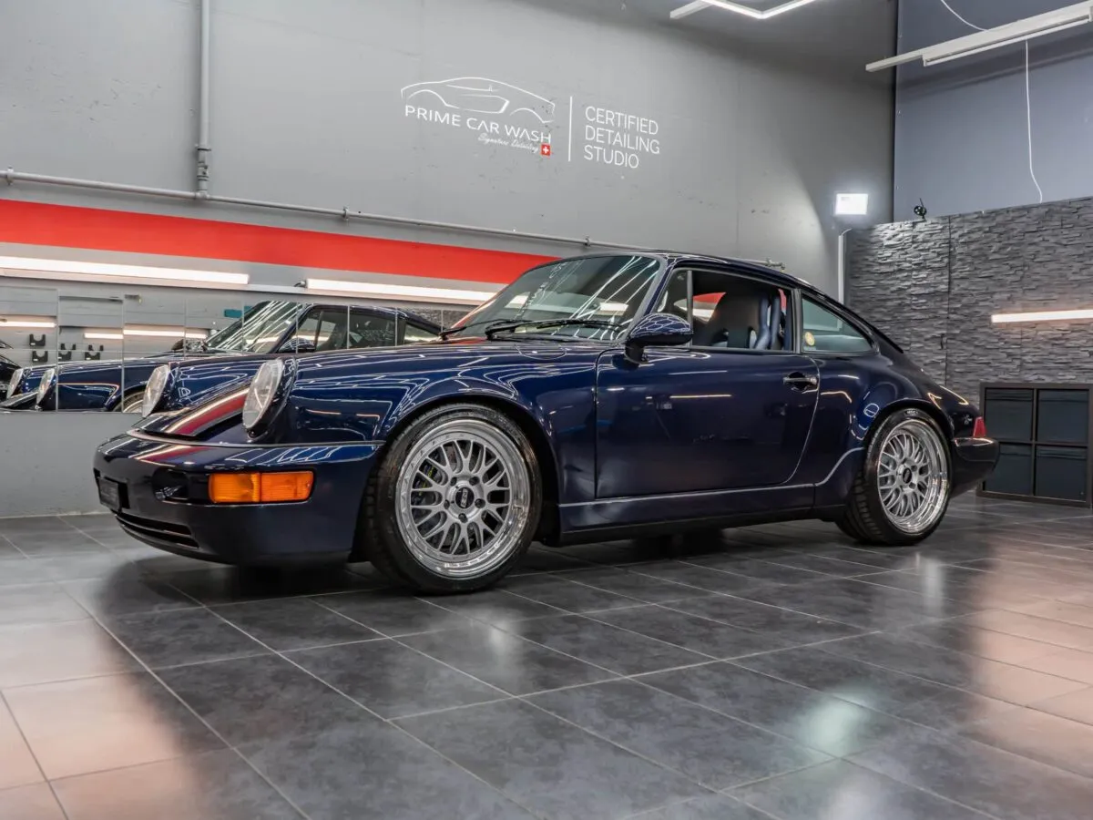 Porsche 964