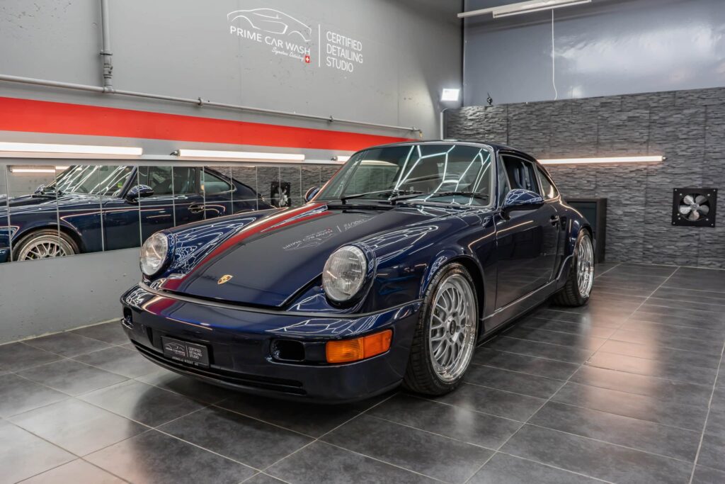 Porsche 964