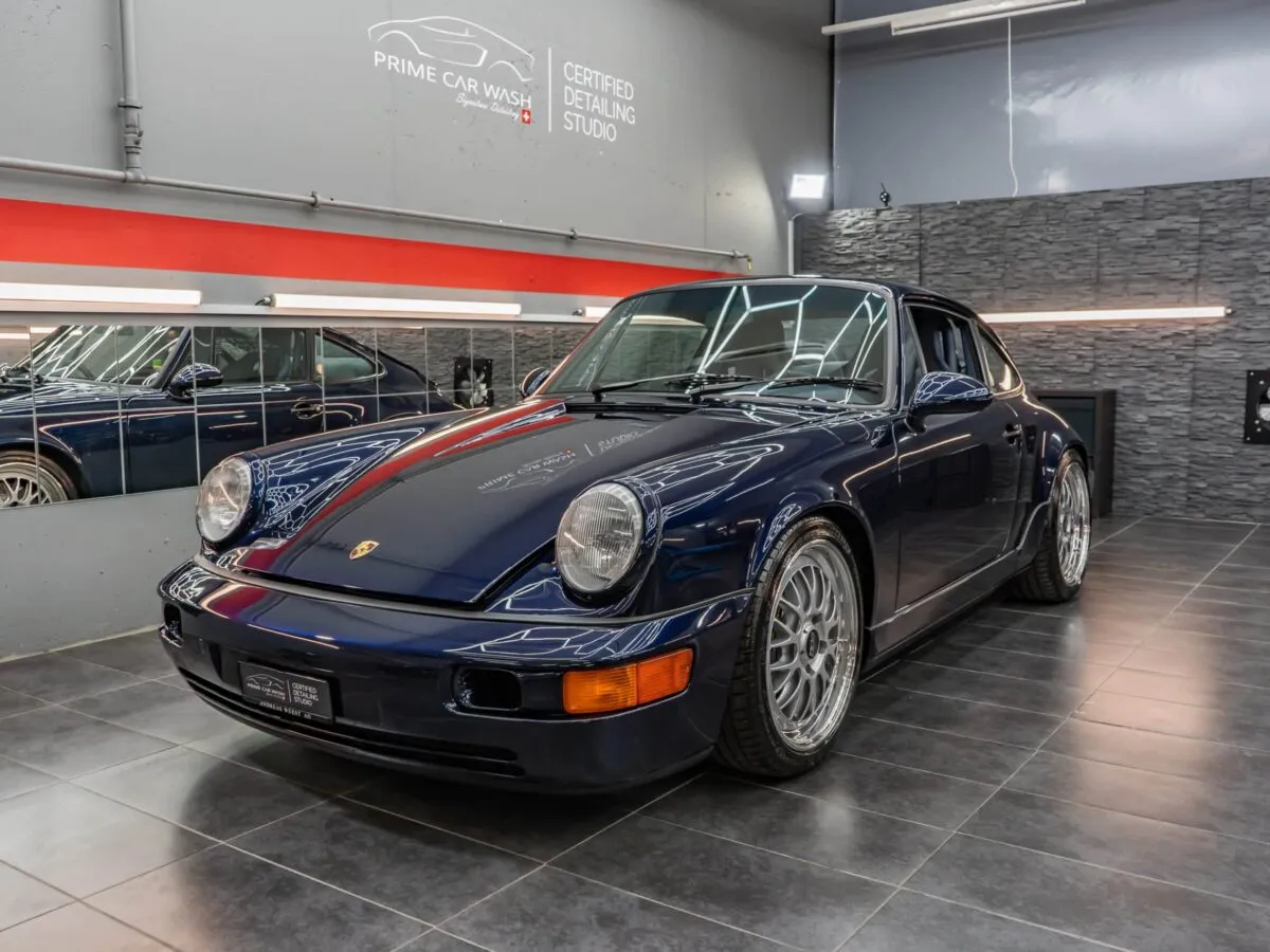 Porsche 964