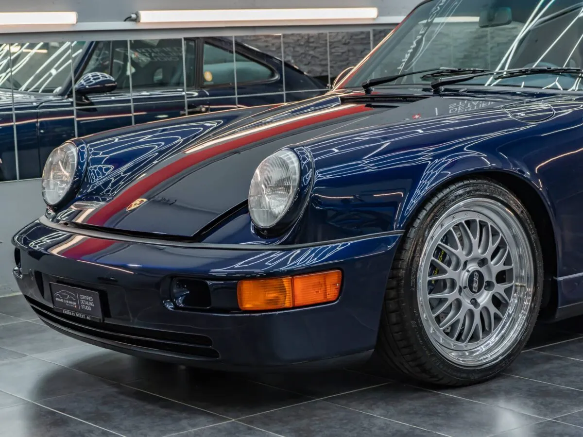 Porsche 964
