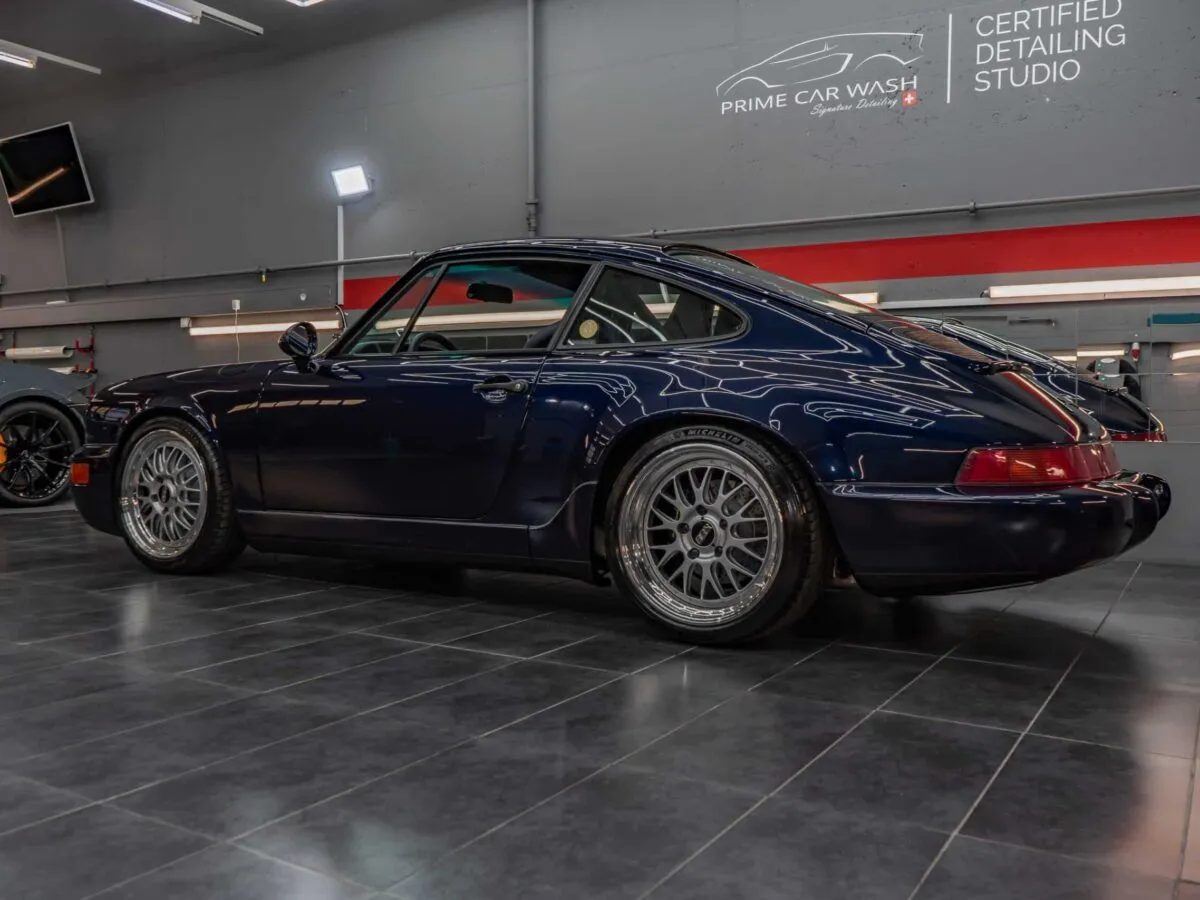 Porsche 964