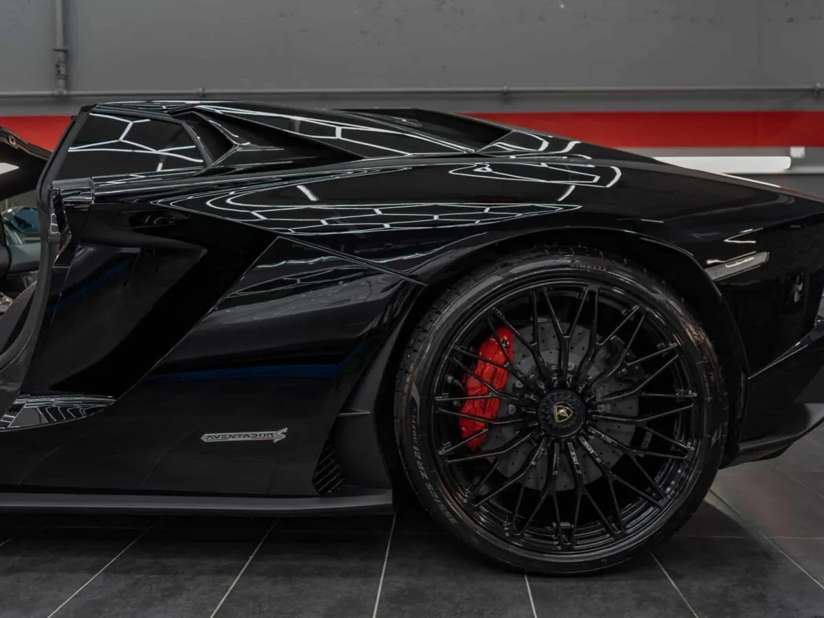 Aventador S Roadster
