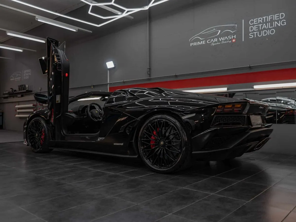 Aventador S Roadster