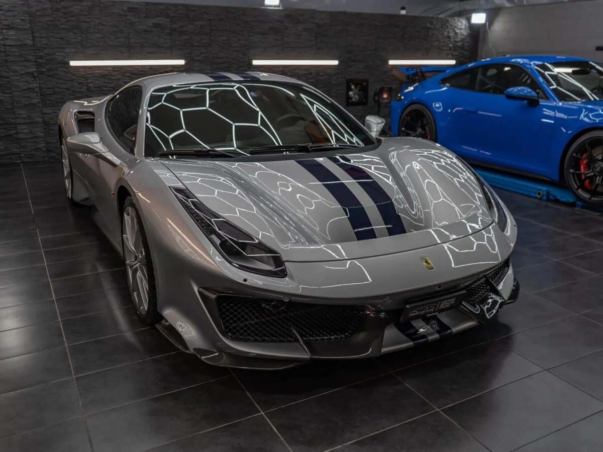 Ferrari 488 Pista
