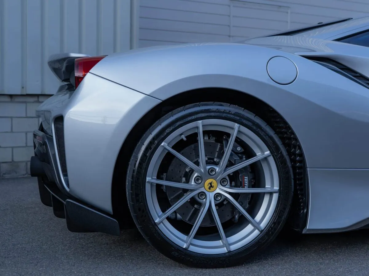 Ferrari 488 Pista