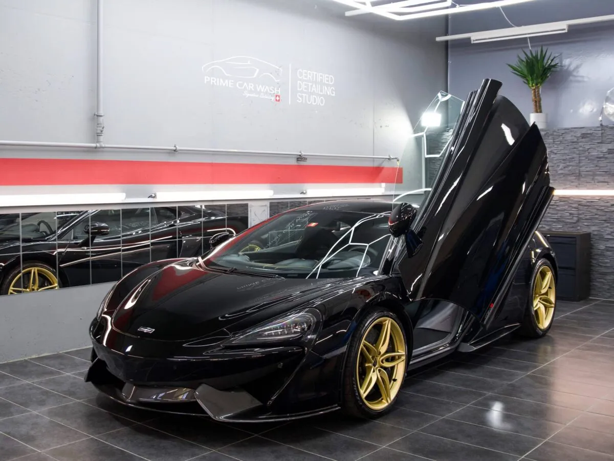 McLaren 570S