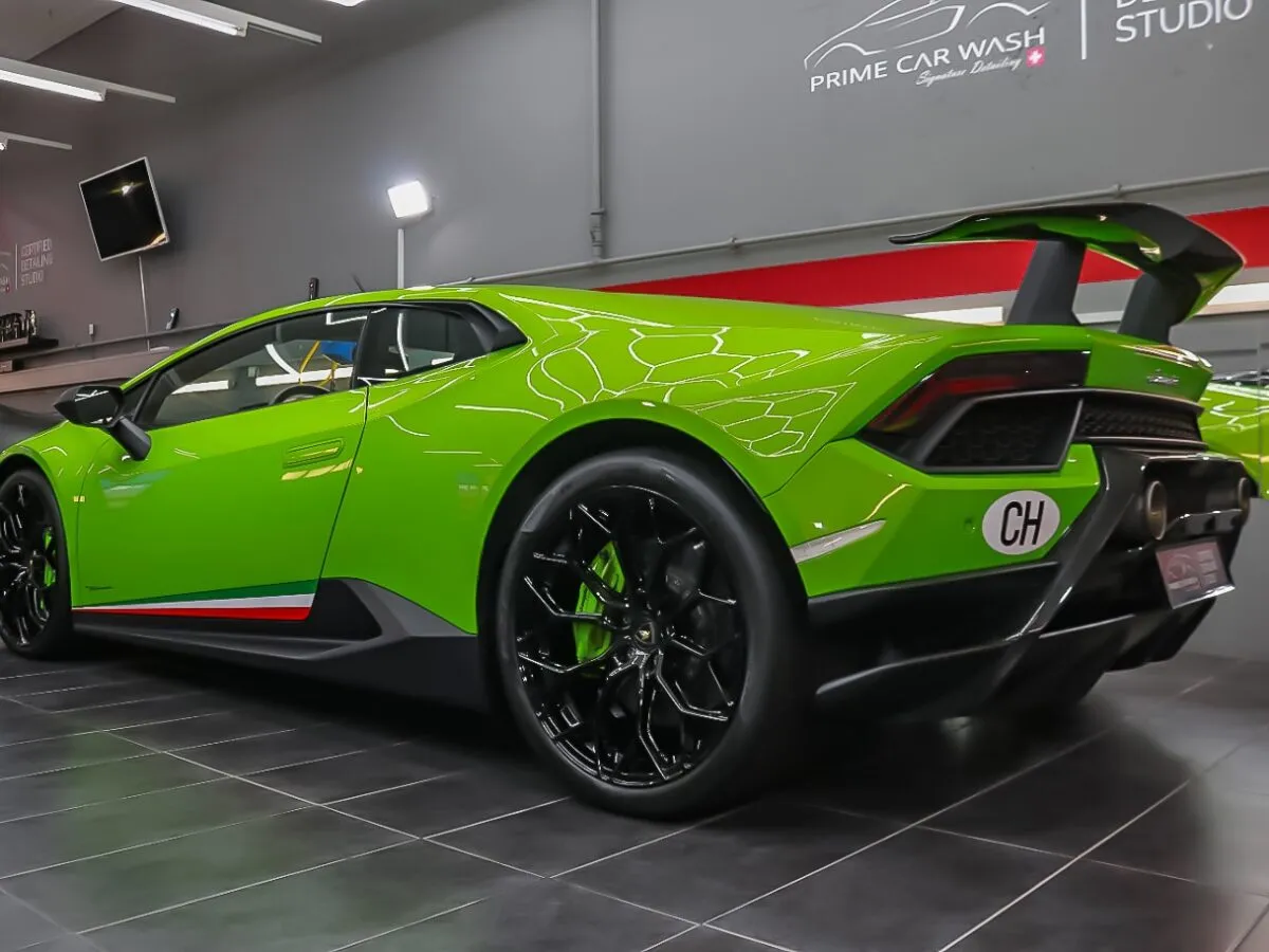 Huracan Performante