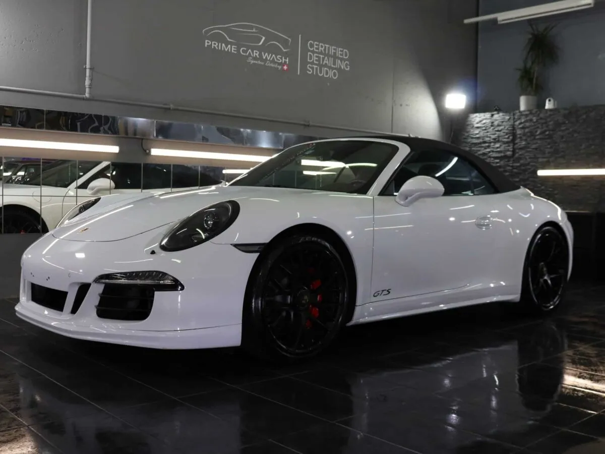 Porsche 911 GTS