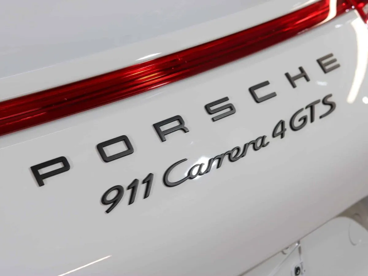 Porsche 911 GTS