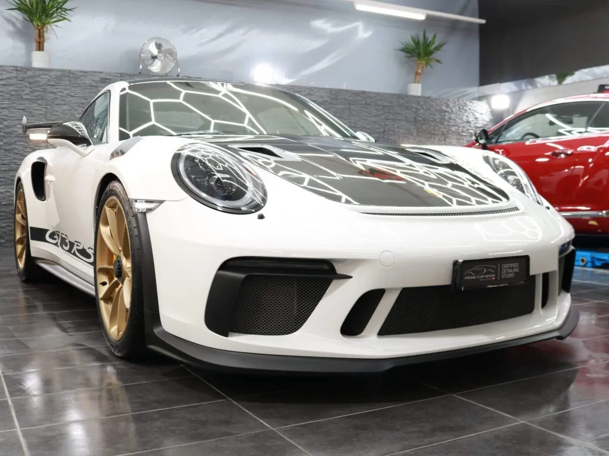 Porsche GT3 RS Weissach