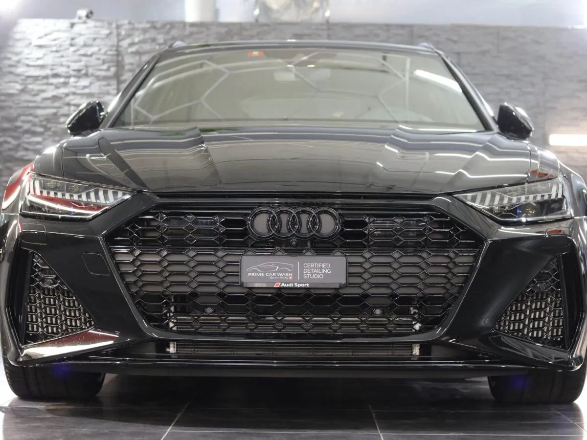 AUDI RS6 C8