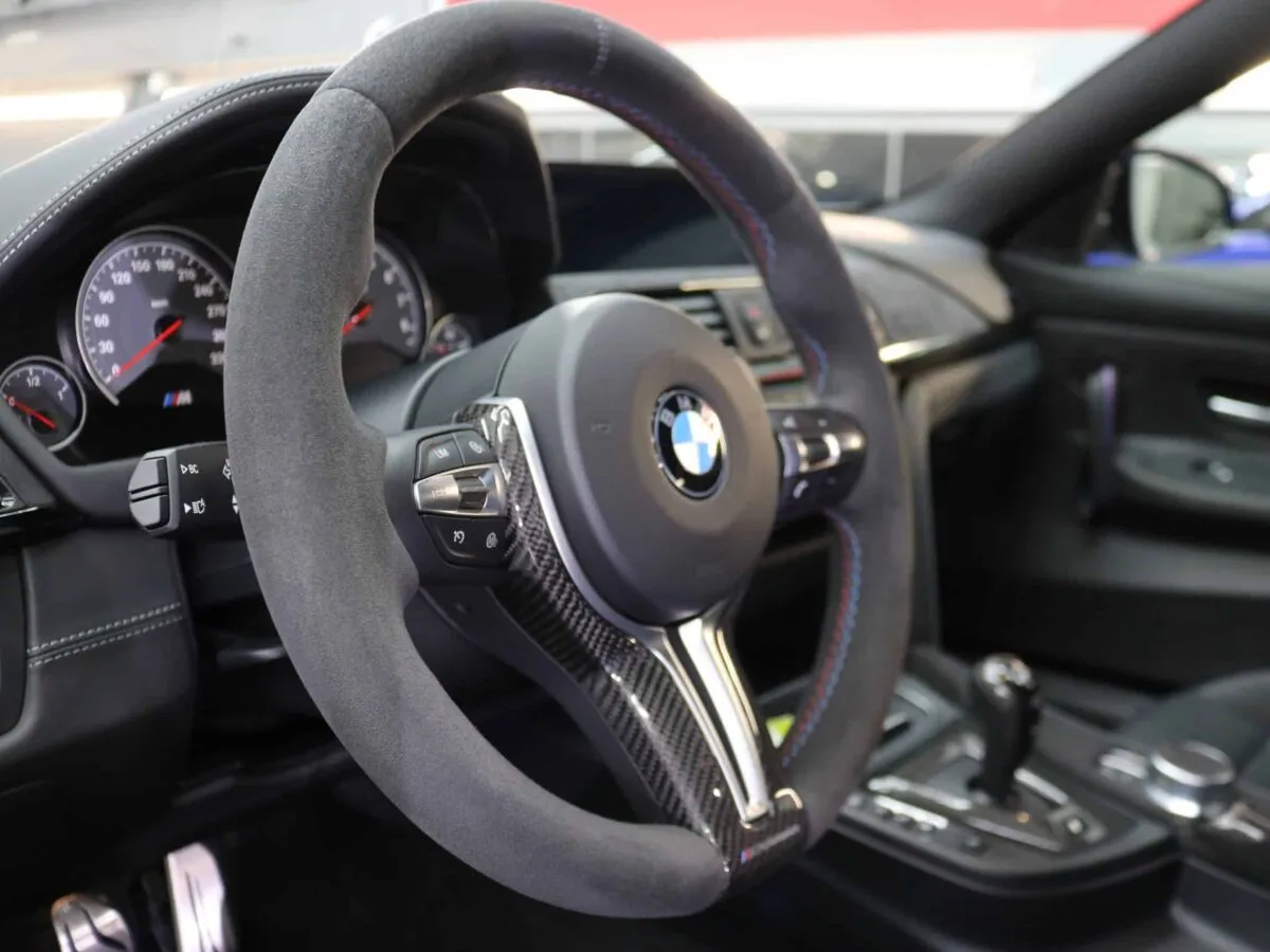 BMW M4 CS