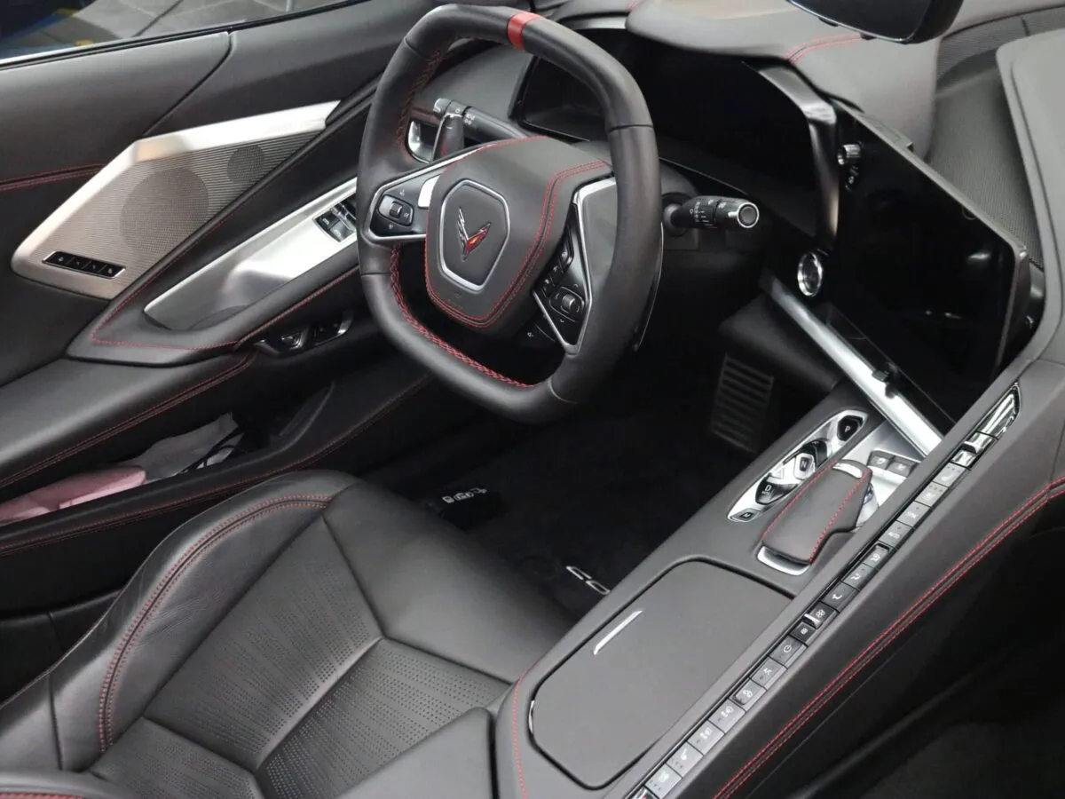 Corvette C8