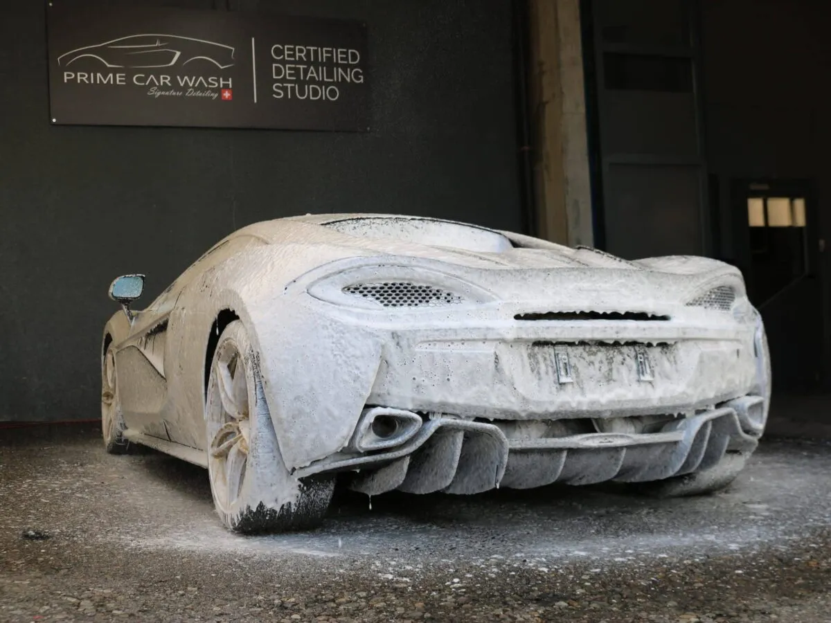 McLaren 570S
