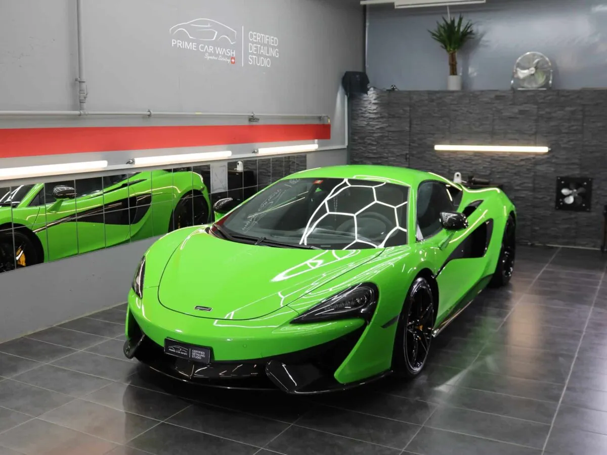 McLaren 570S
