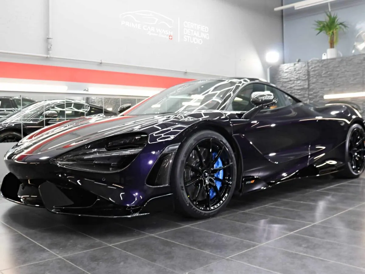 McLaren 765LT