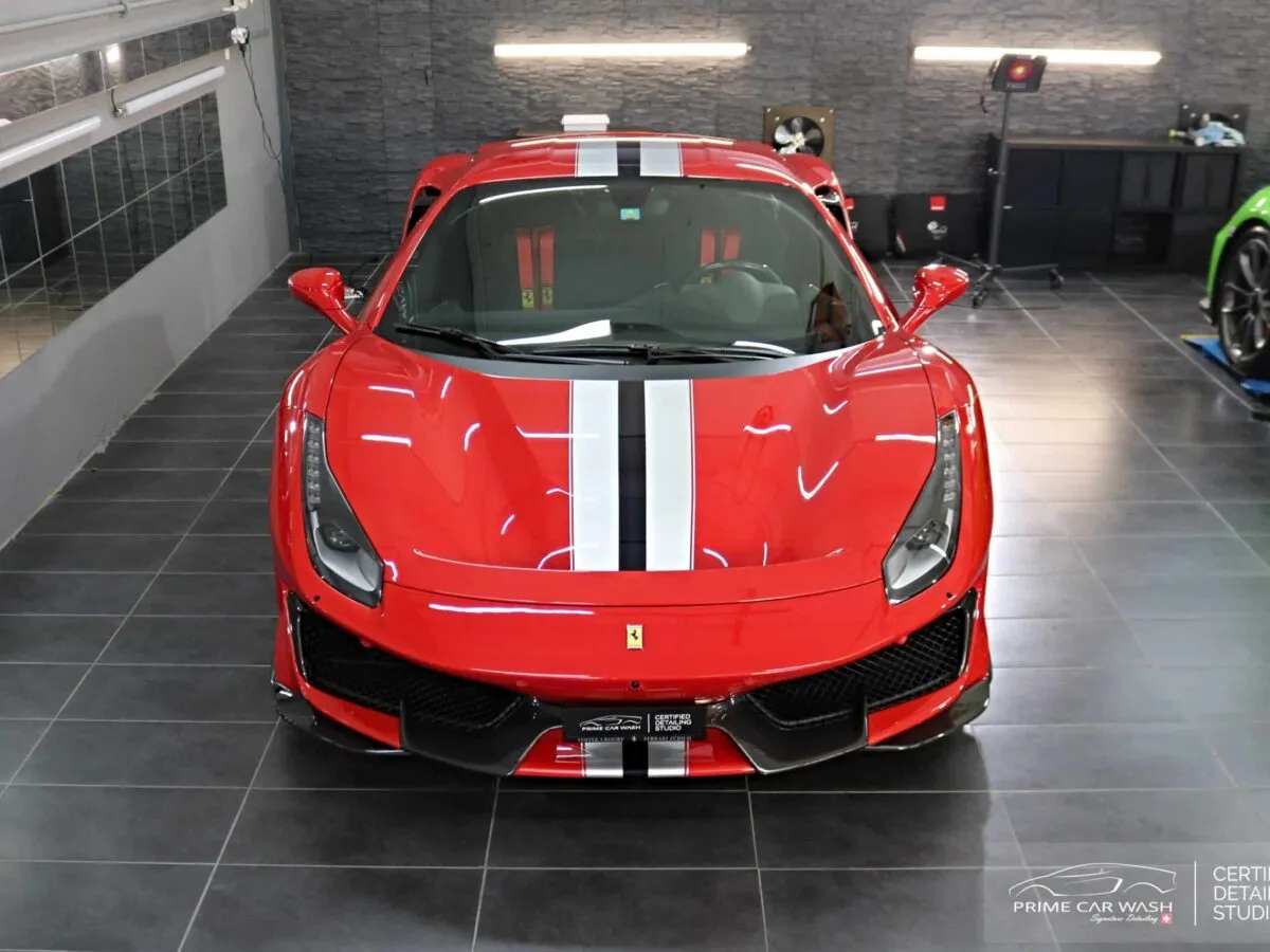 Ferrari 488 Pista