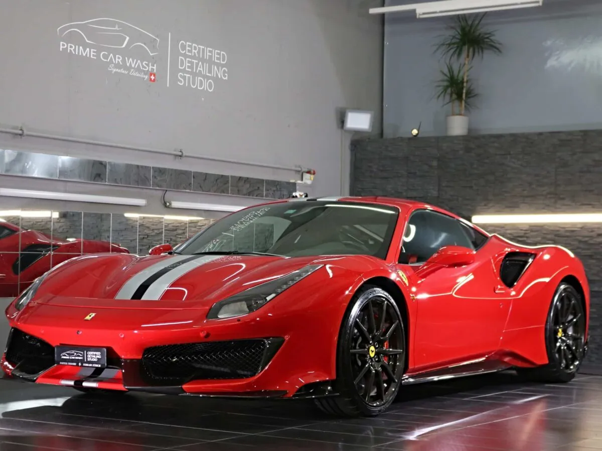 Ferrari 488 Pista
