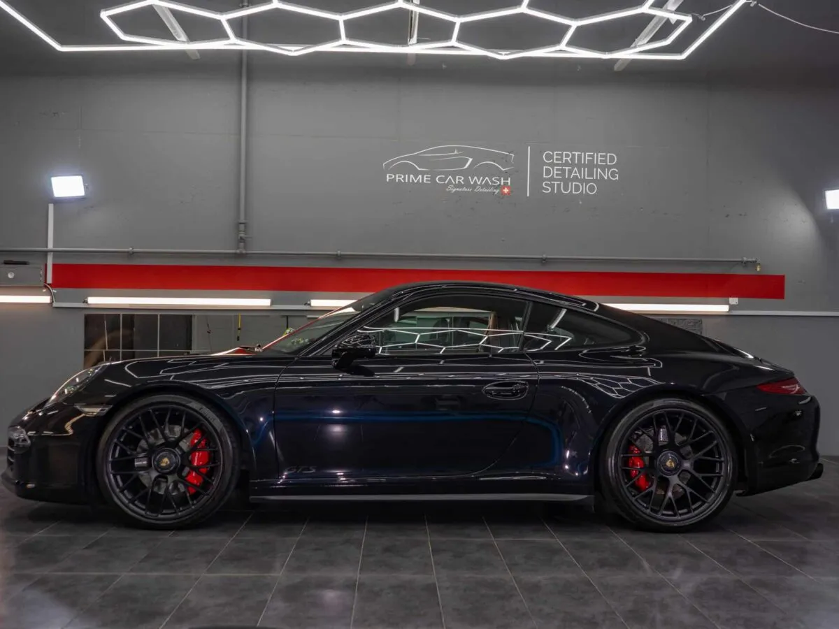Porsche 911 GTS