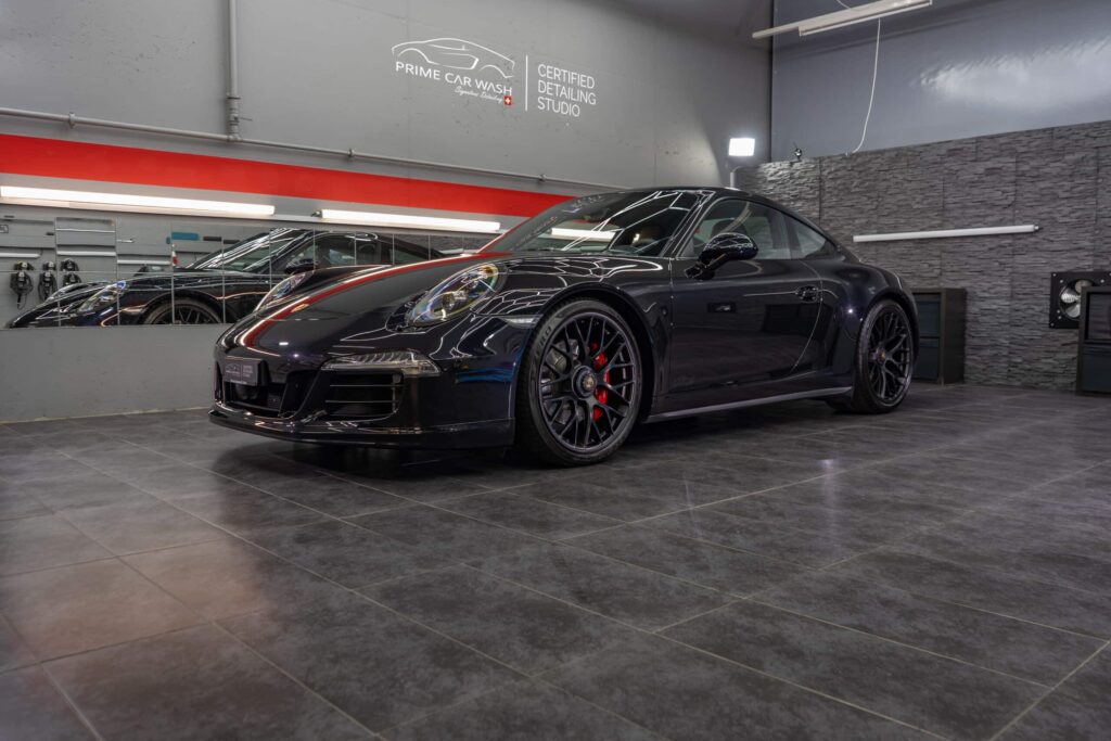 Porsche 911 GTS