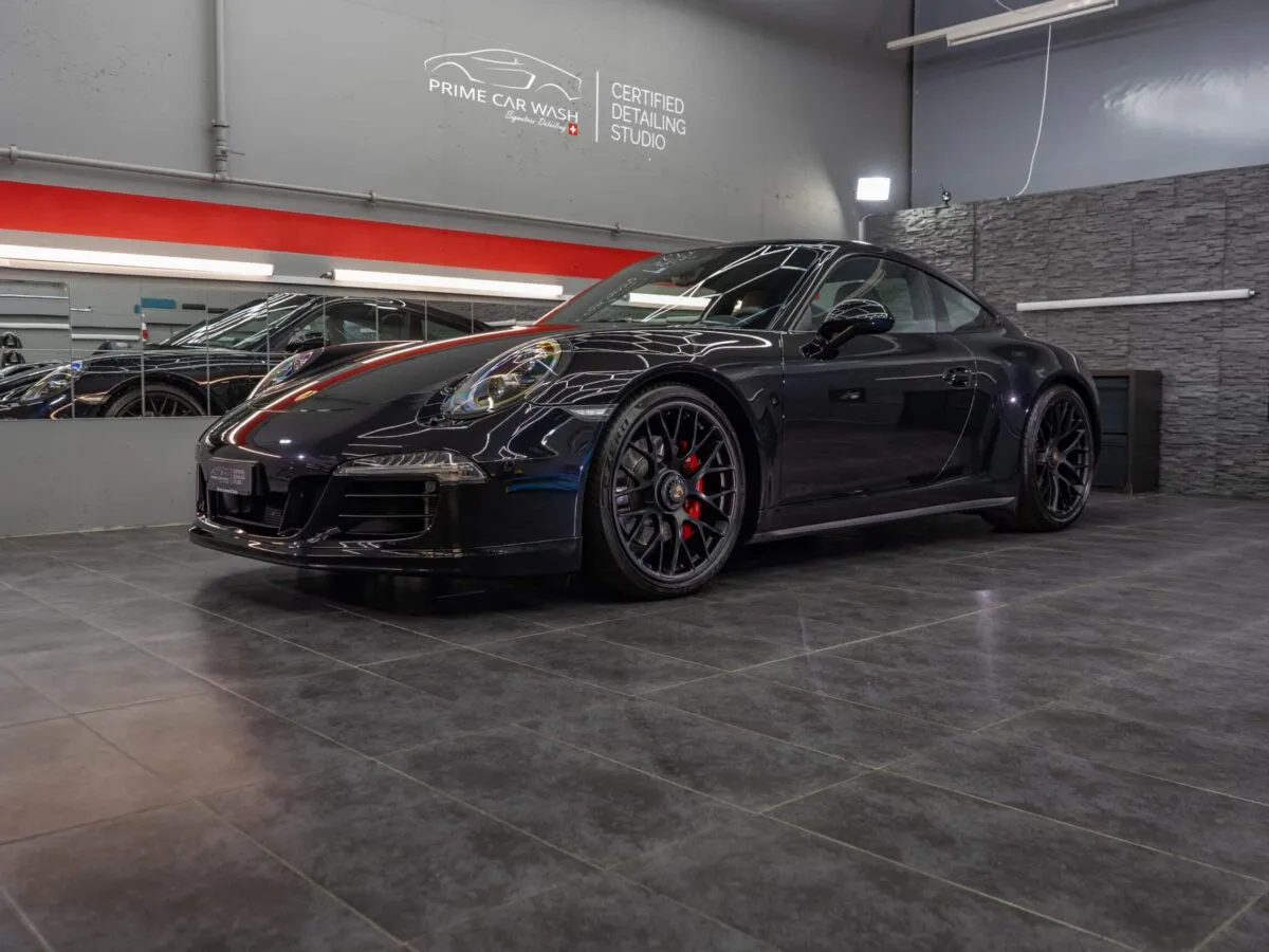Porsche 911 GTS