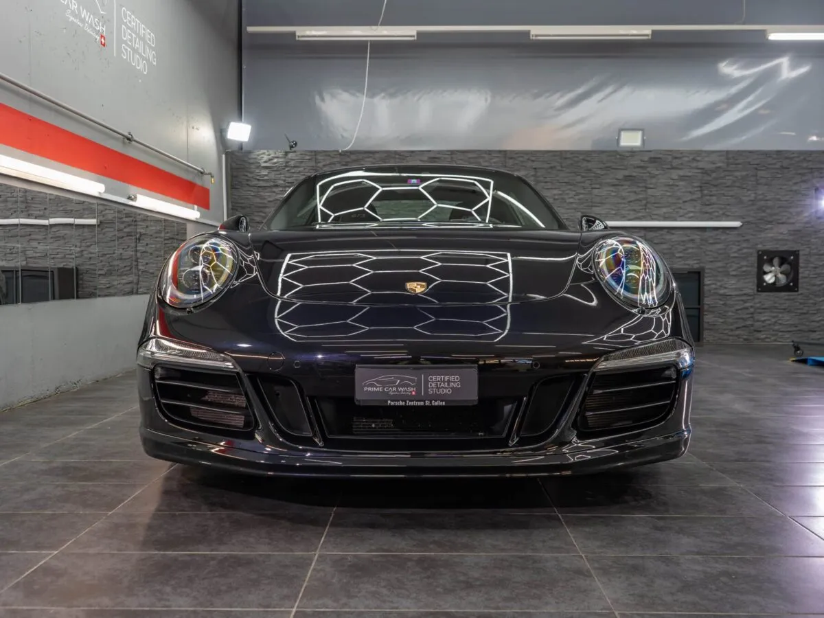 Porsche 911 GTS