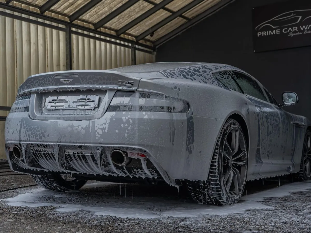 Aston Martin DBS