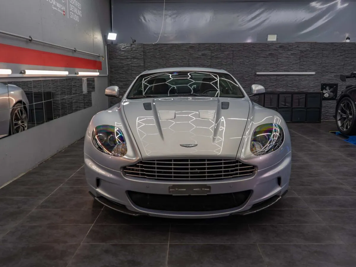 Aston Martin DBS