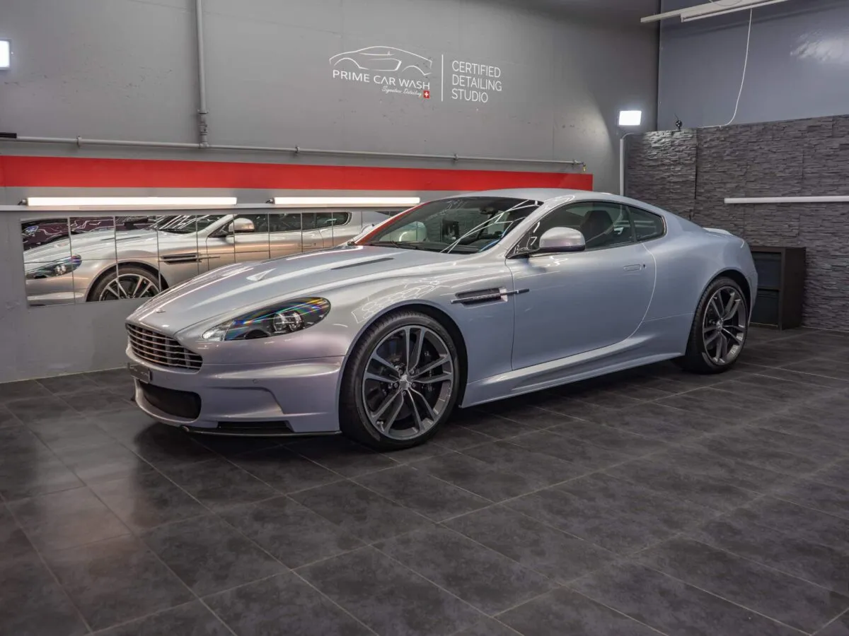 Aston Martin DBS