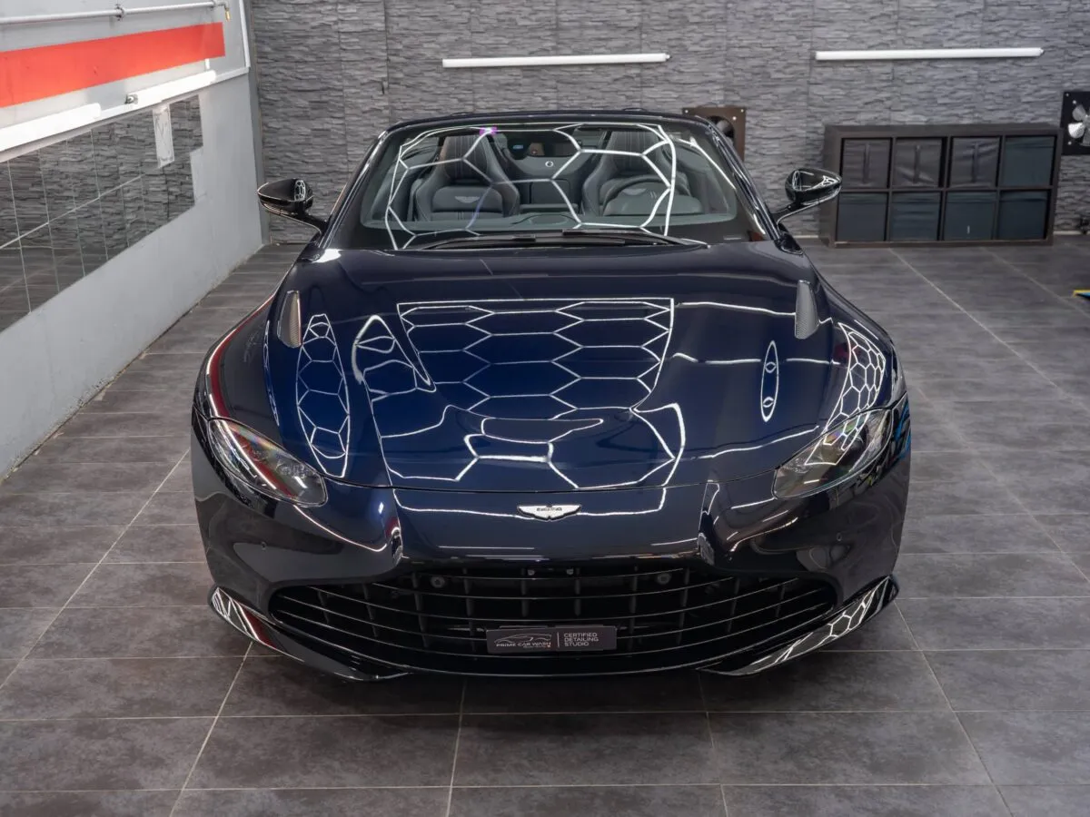 Aston Martin Vantage