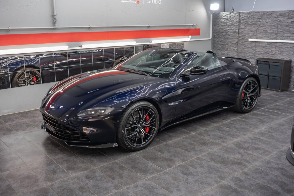 Aston Martin Vantage