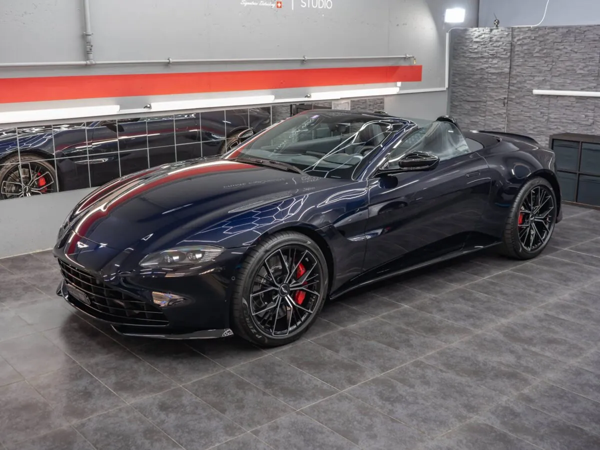 Aston Martin Vantage