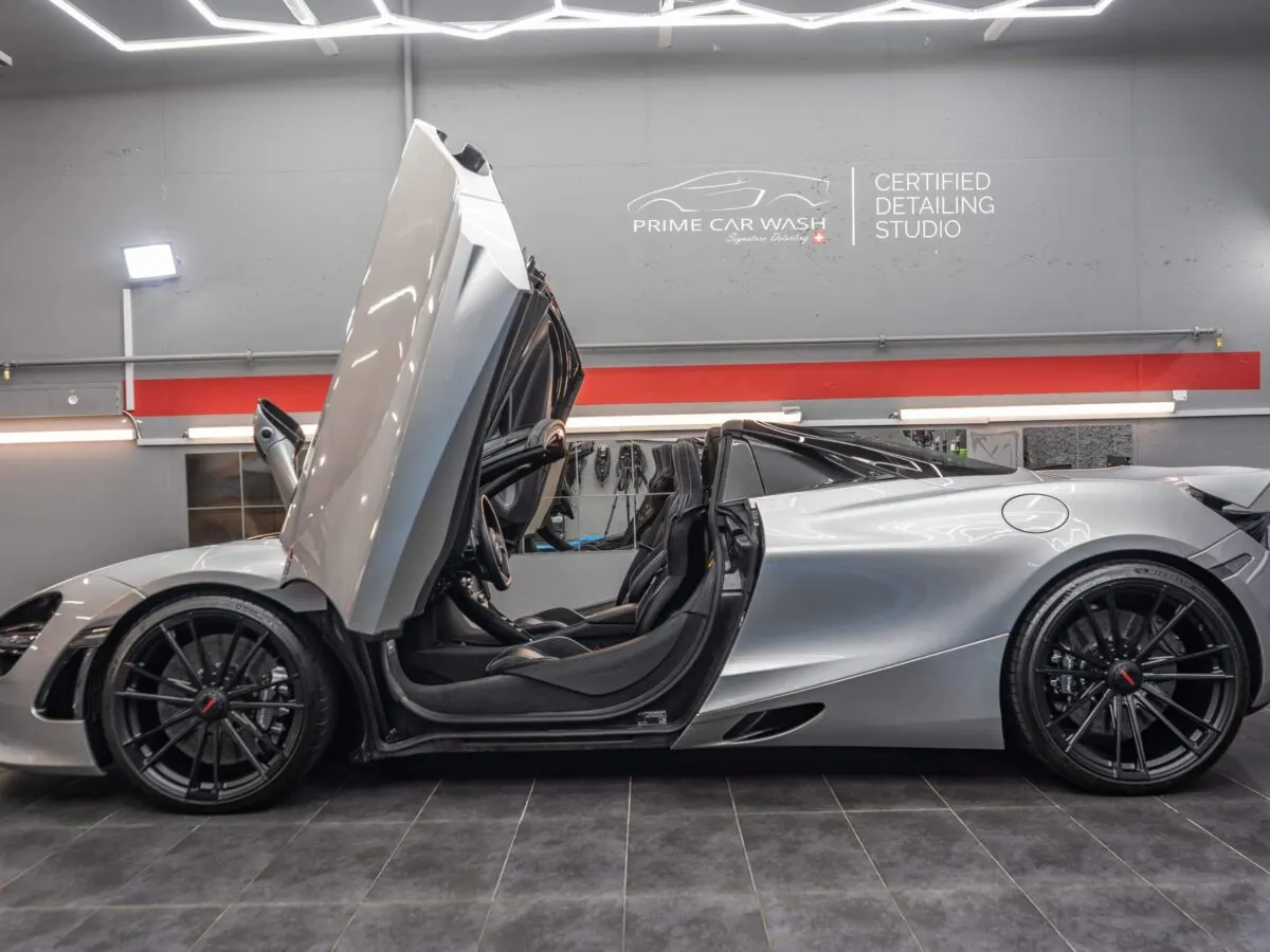 McLaren 720S Spider