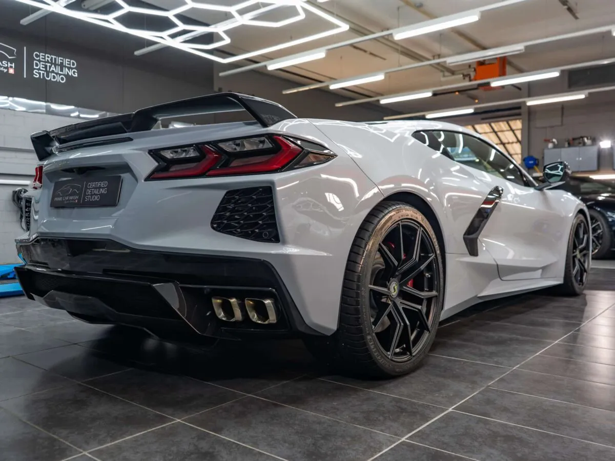 Corvette C8
