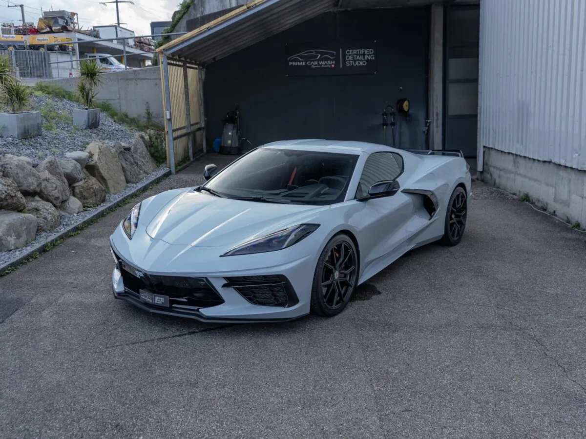 Corvette C8