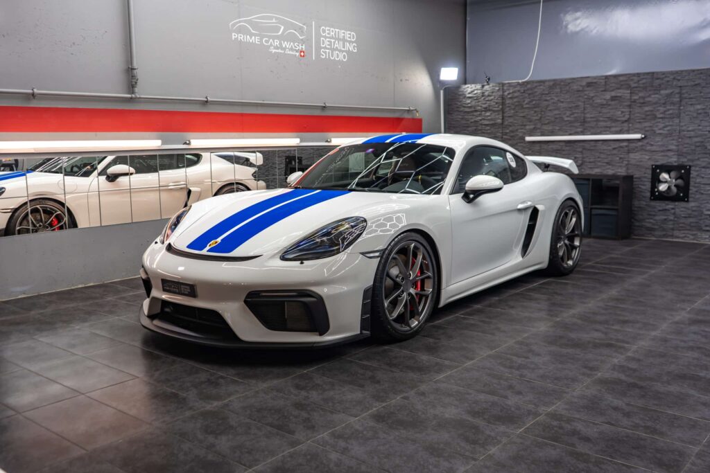 Porsche 718 GT4