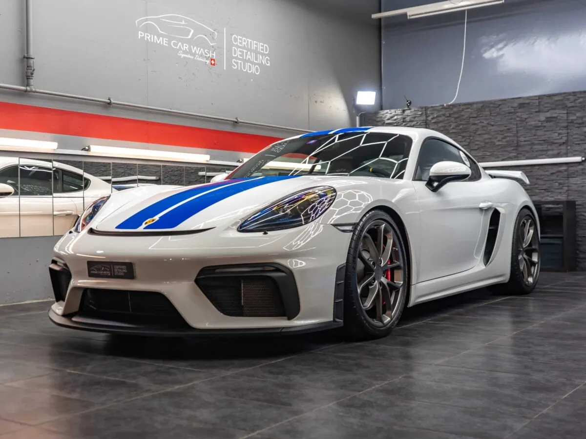Porsche 718 GT4