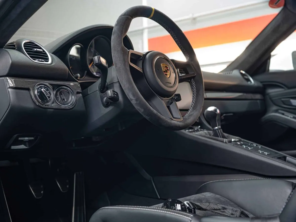 Porsche 718 GT4