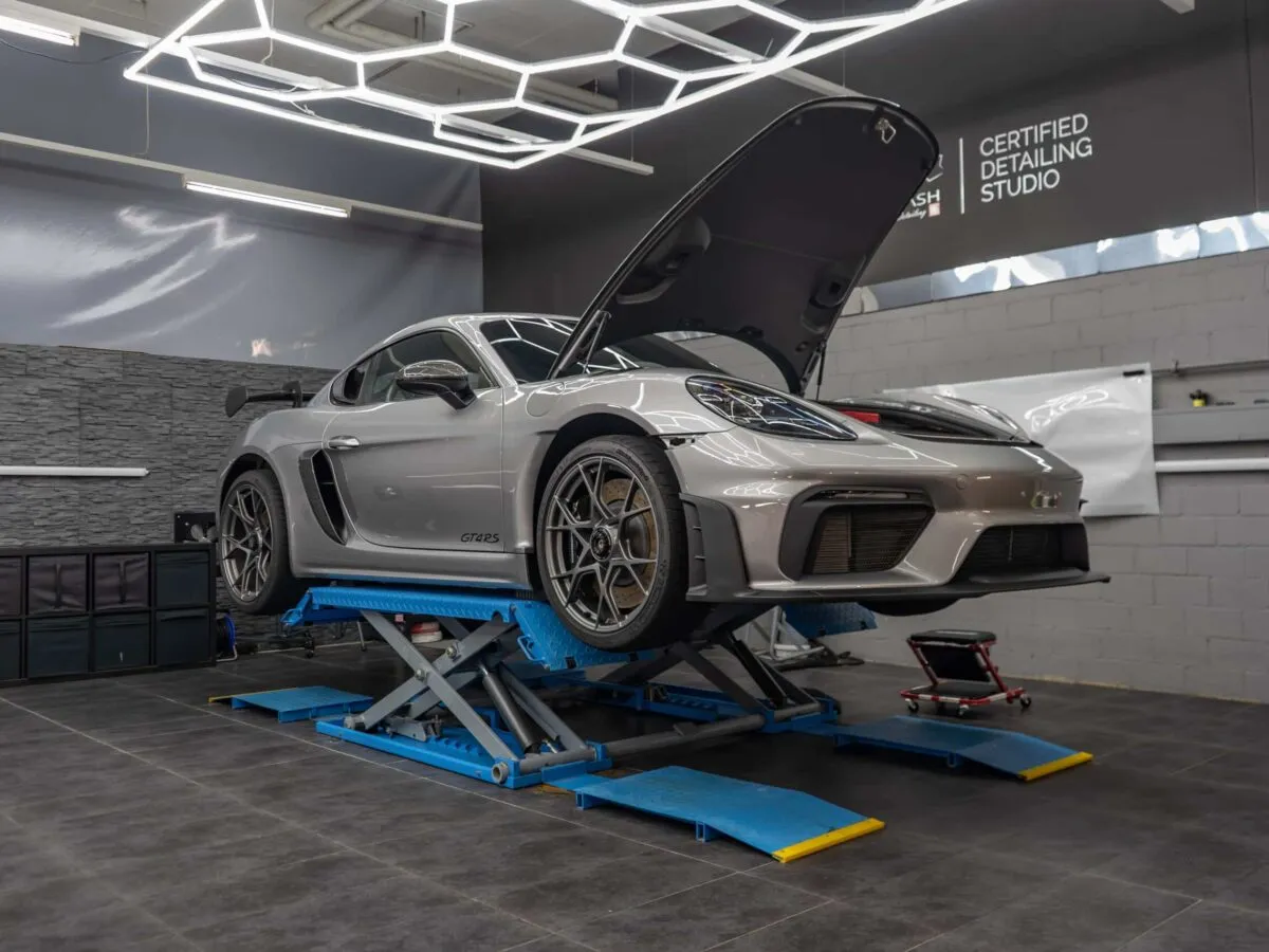 Porsche GT4 RS