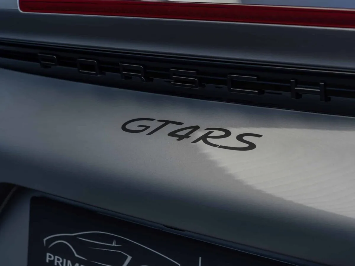 Porsche GT4 RS