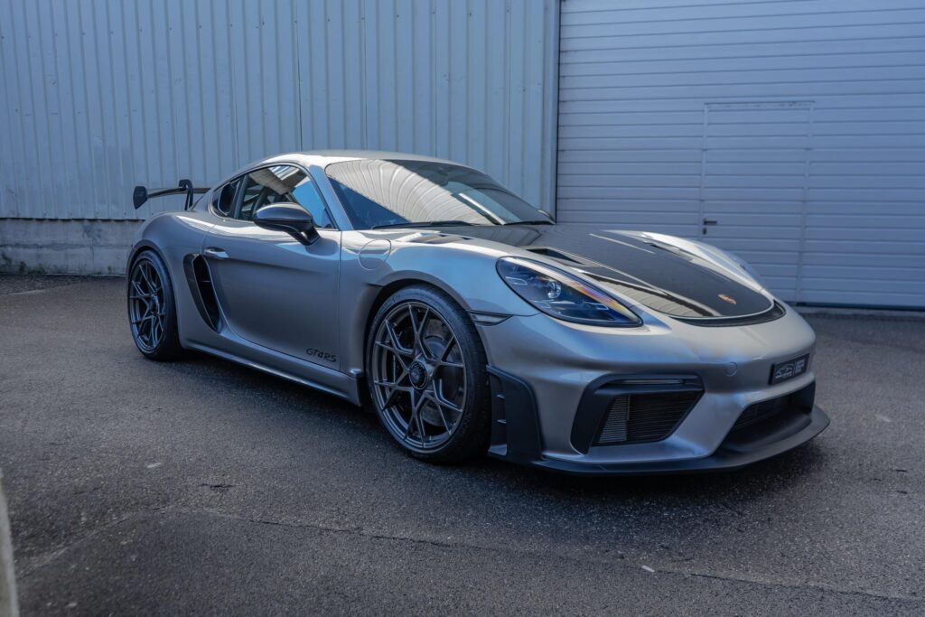 Porsche GT4 RS