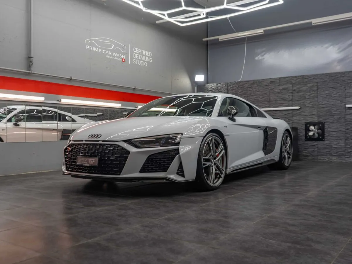 Audi R8