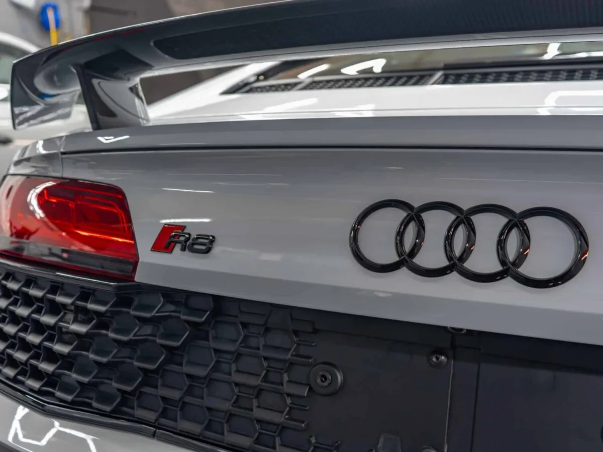 Audi R8
