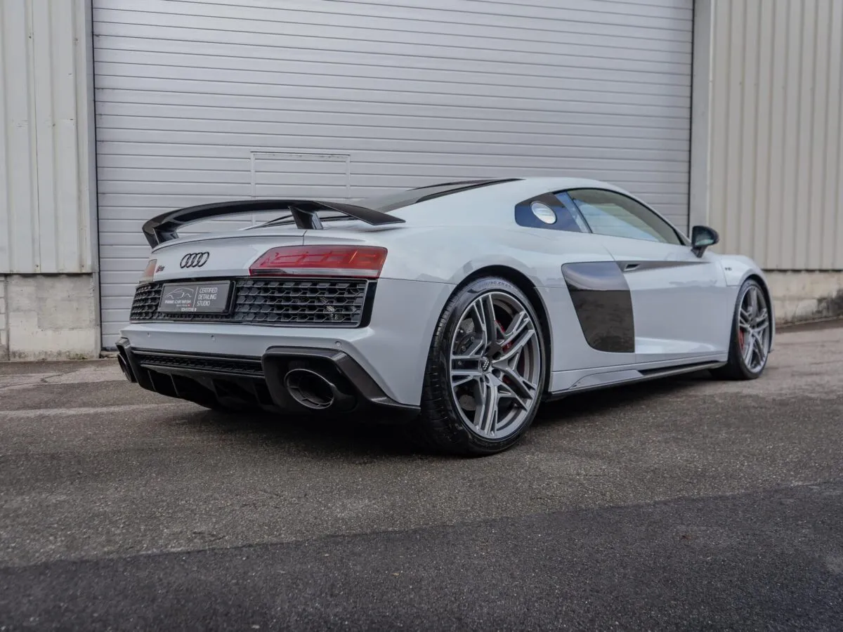 Audi R8