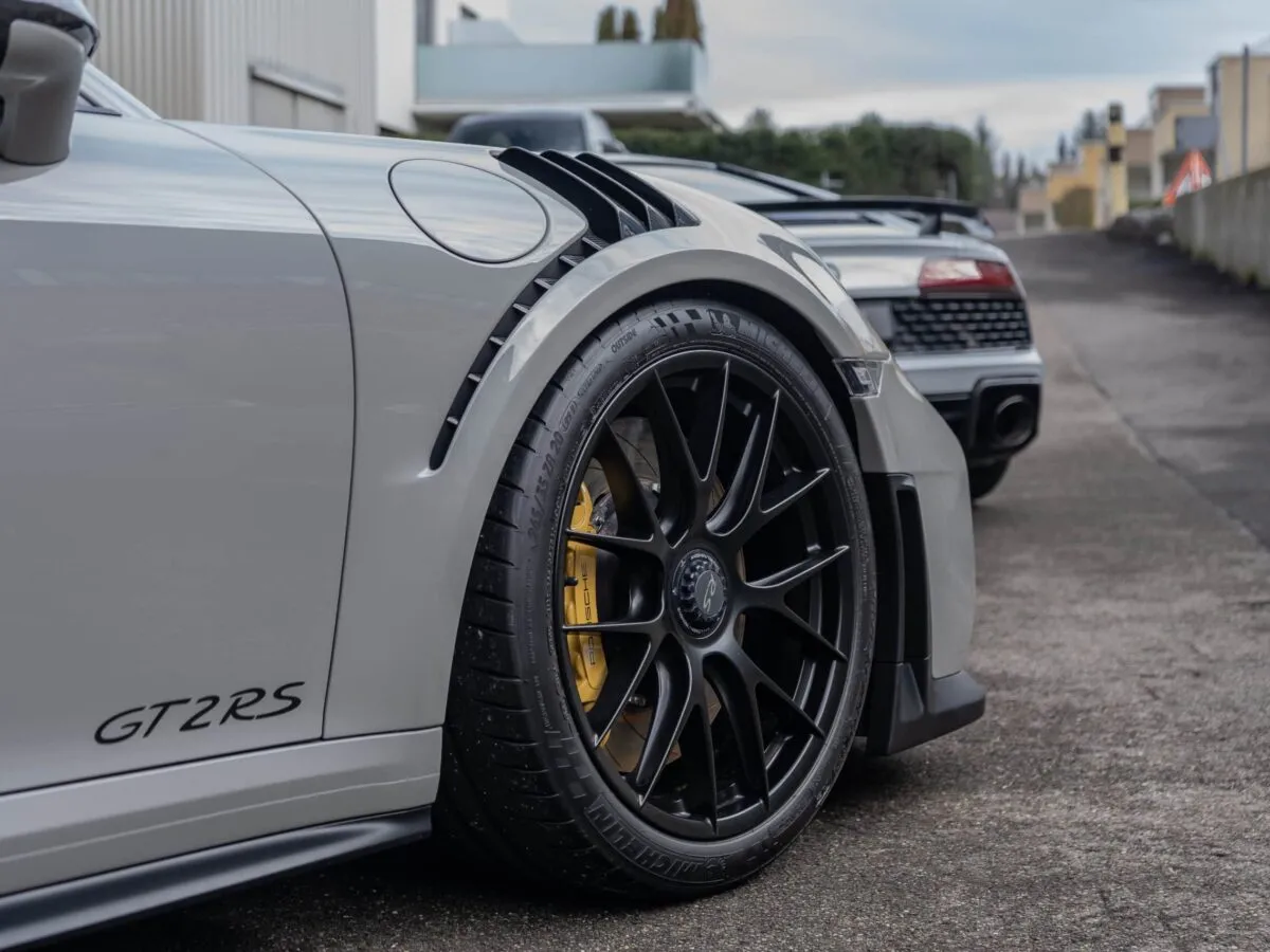 Porsche GT2 RS